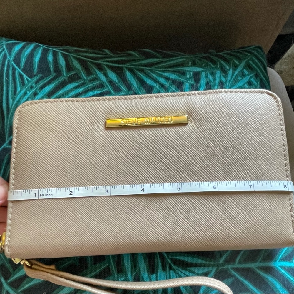 ❌SOLD❌ Neutral Steve Madden Wallet Wristlet - Picture 7 of 12